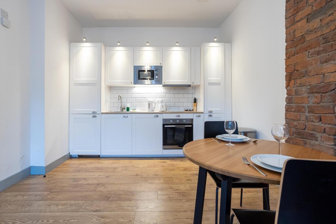 Pillo Rooms Serviced Apartments - Salford Manchester Extérieur photo