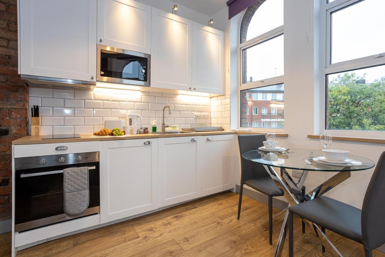 Pillo Rooms Serviced Apartments - Salford Manchester Extérieur photo